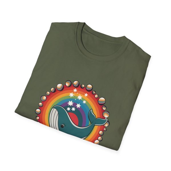 Tshirt LGBT+ baleine avec un arc-en-ciel en arrière-plan design magique et coloré pour sensibilisation et inclusion LGBTQ+ shirt t-shirt - Image 64