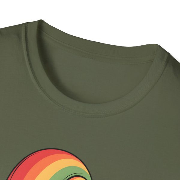 Tshirt Drapeau LGBT escargot et tortue sur fond noir design amusant pour sensibilisation et soutien à la diversité LGBTQ+ shirt t-shirt - Image 63