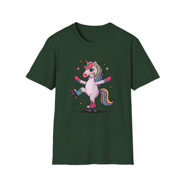 Tshirt LGBTQ+ licorne en skateboard sur fond noir design cool et coloré pour soutien à la fierté et diversité de la communauté LGBT+ t-shirt - Image 73